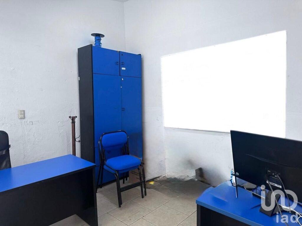 CASA EN VENTA DE UNA SOLA PLANTA, IDEAL PARA OFICINAS