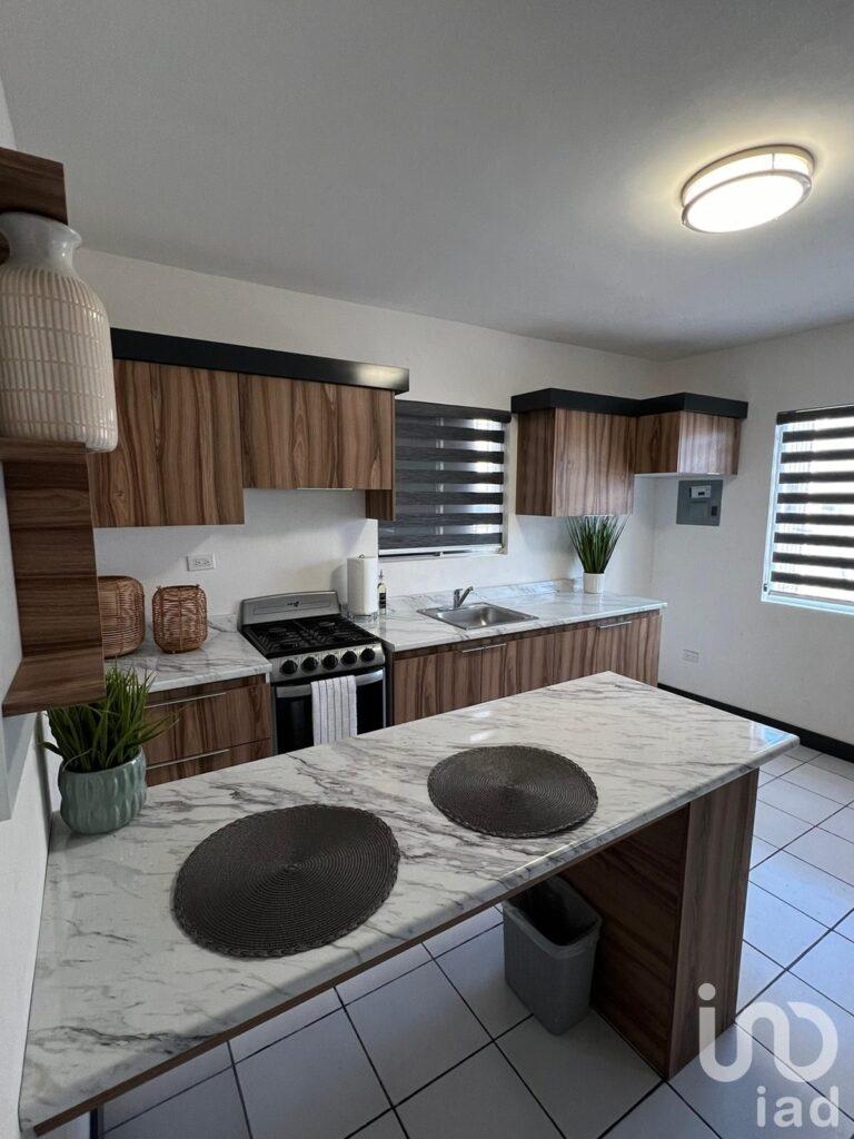 Edificio Nuevo en Venta con 6 Departamentos Amueblados Diseño Tipo Airbnb