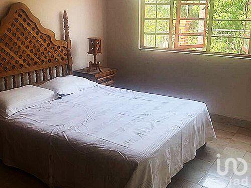 Casa con amplio terreno para inversionistas en Cuautla Morelos,