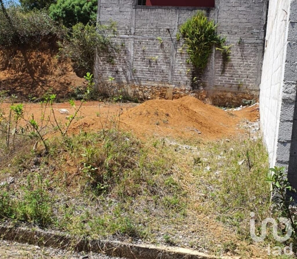 RENTA DE TERRENO PARA INSTALAR ANTENA DE COMUNICACIONES
