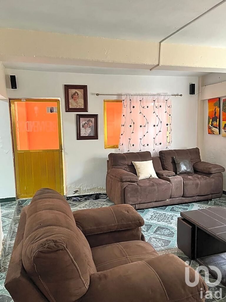 VENTA DE CASA EN NEZAHUALCOYOTL METROPOLITANA 3RA