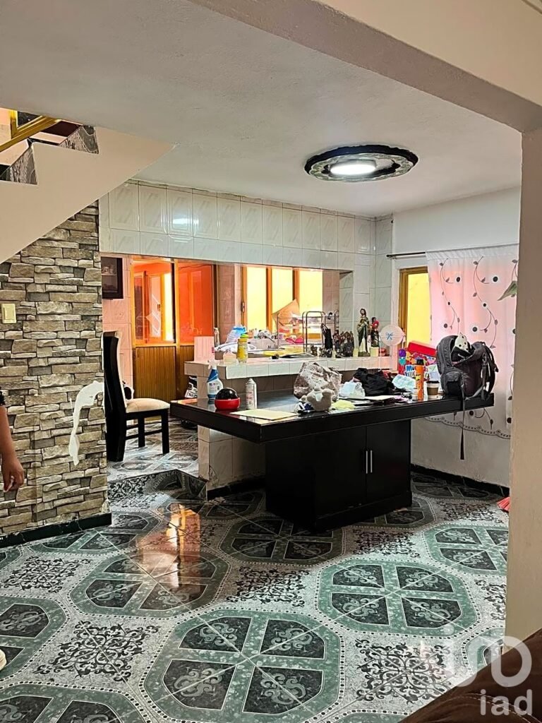 VENTA DE CASA EN NEZAHUALCOYOTL METROPOLITANA 3RA