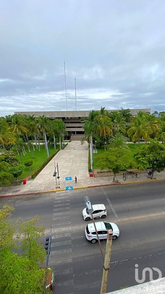 LOCALES EN RENTA PLAZA PALASSIO, LISTOS PARA TU NEGOCIO, CALL CENTER ,ESCUELA