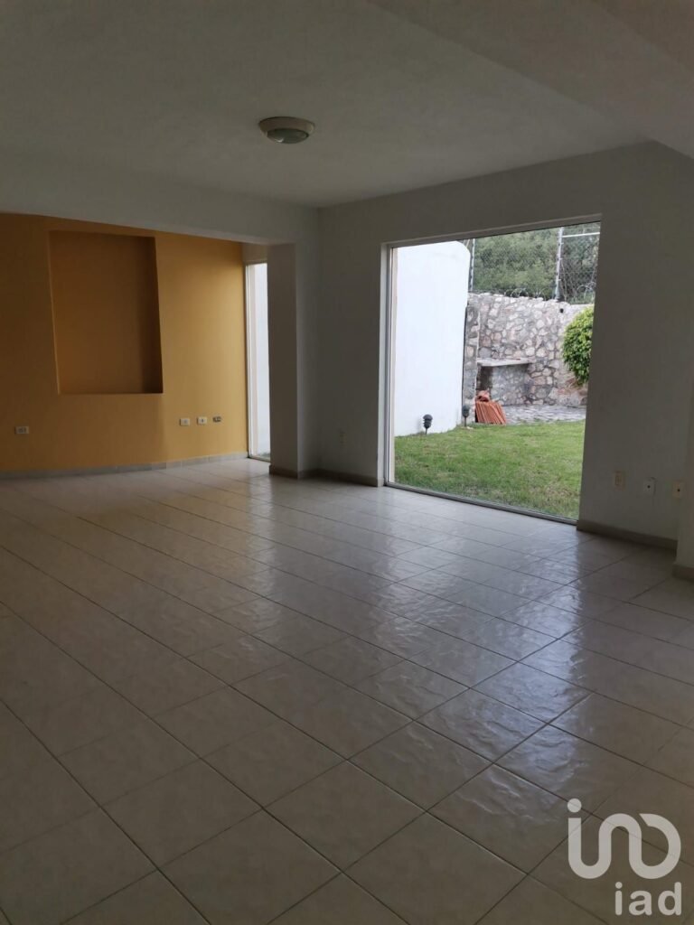 CASA EN VENTA EN FRACCIONAMIENTO LOMAS DEL ANGEL, PUEBLA, PUEBLA