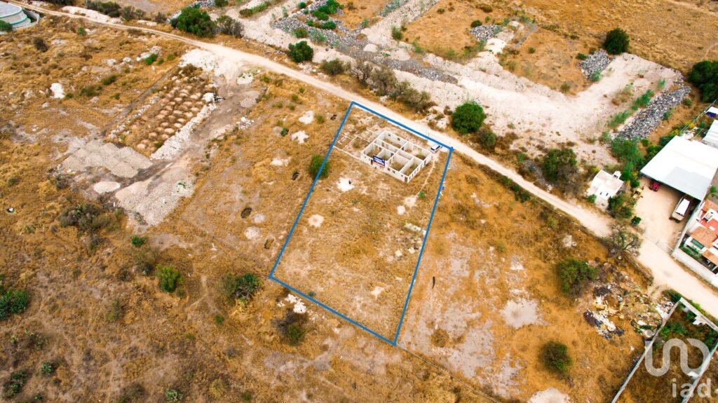 Venta Terreno en Querétaro Corregidora, cerca Hospital Nefrología y Diálisis (uso: H-3-40-MD)