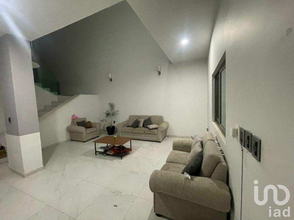 SE VENDE CASA EN VILLA DE ALVAREZ, COLIMA, MEXICO