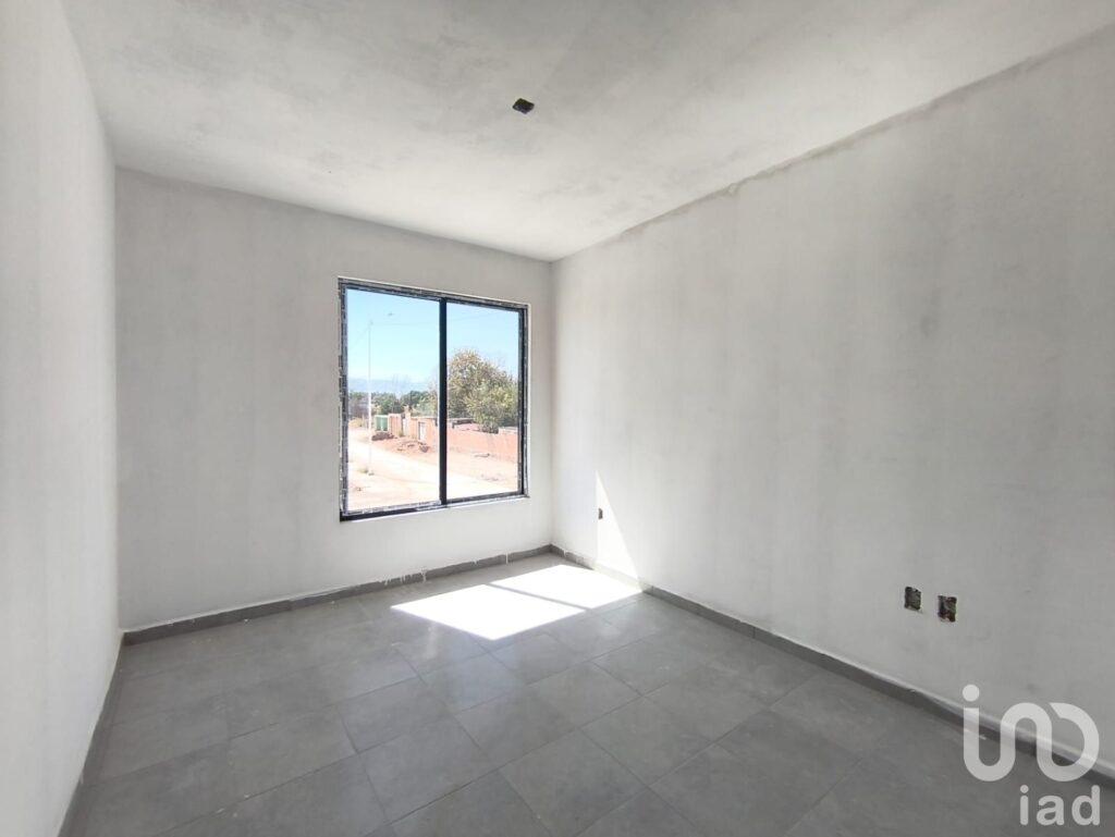 Casas en Venta en S.G.S muy cerca de Periferico Oriente y Centro de Soledad