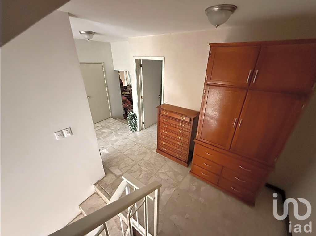 Casa en venta en colonia Jardines del Sol.