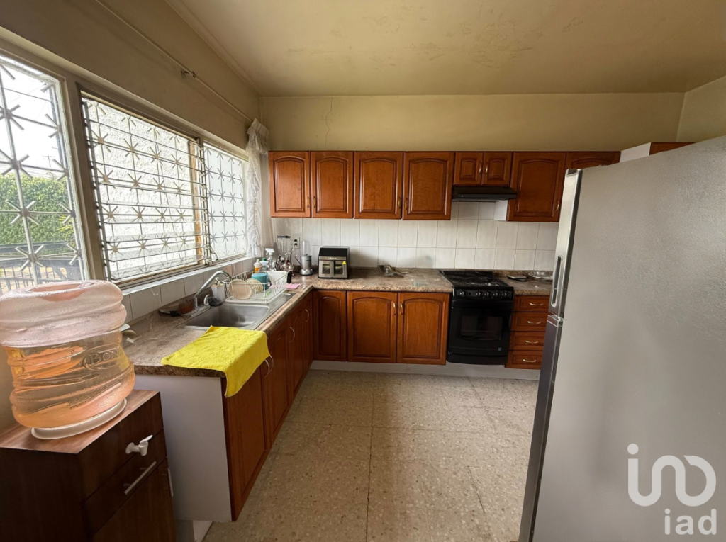 Casa en venta en colonia Jardines del Sol.