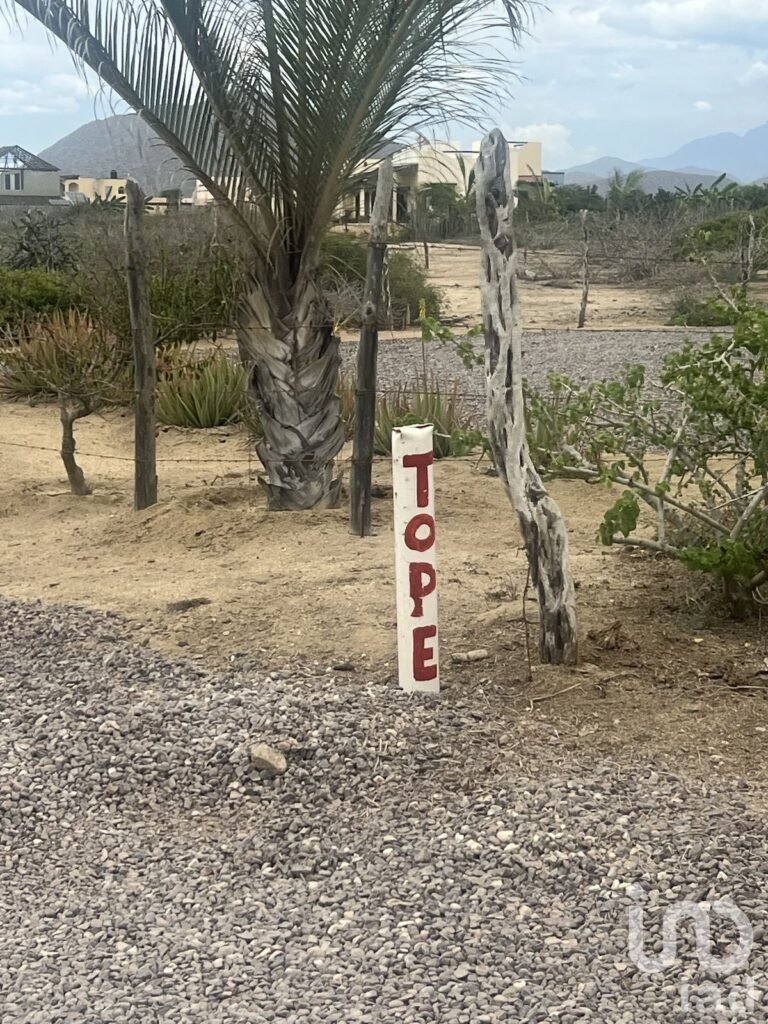 Terreno Zona Residencial Cerritos a unos mts del Mar
