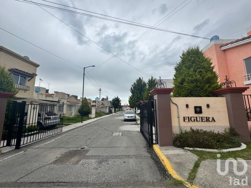 CASA EN VENTA DE UNA PLANTA EN FRACCIONAMIENTO REAL TOLEDO,PACHUCA,HGO.