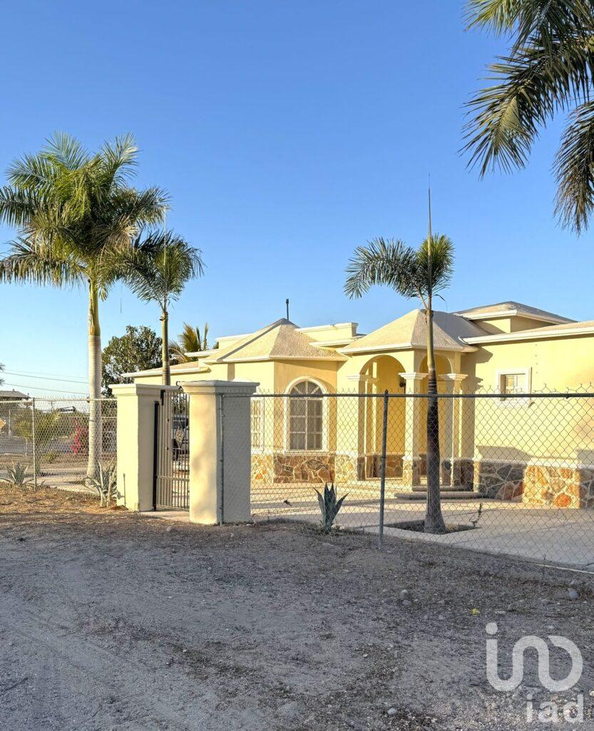 Casa BLANCA Centenario