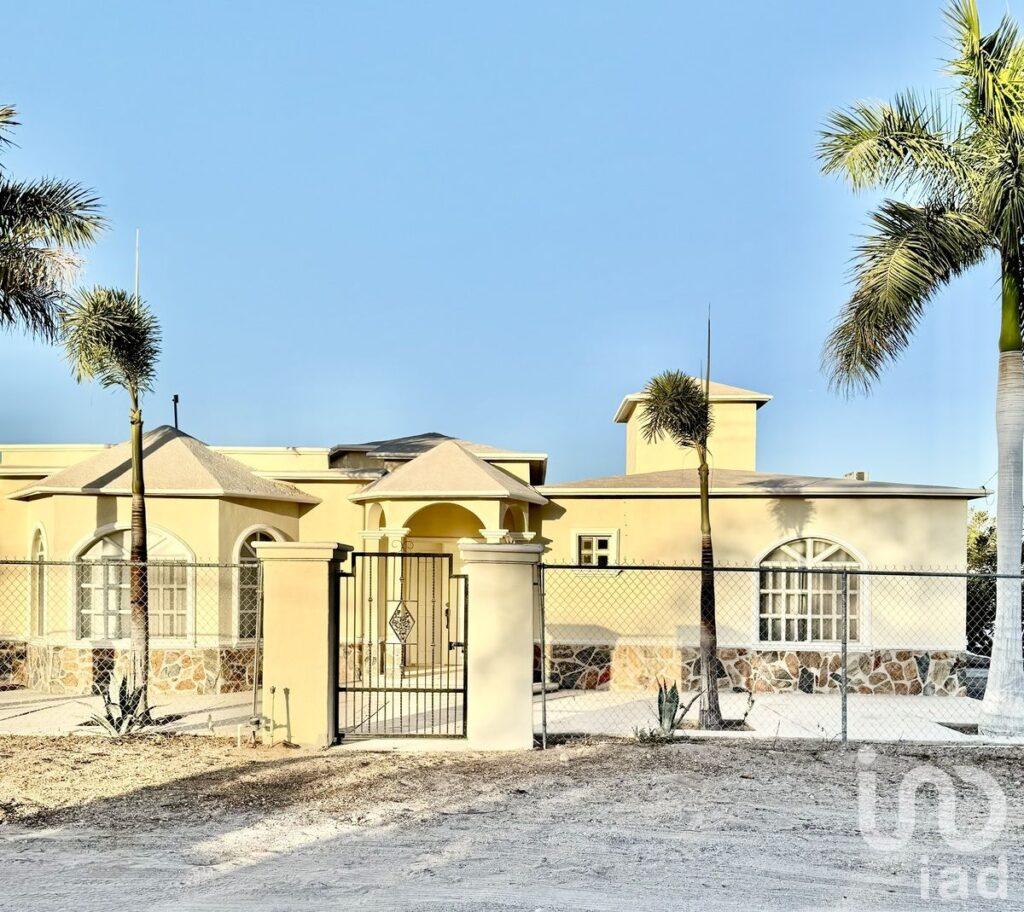 Casa BLANCA Centenario