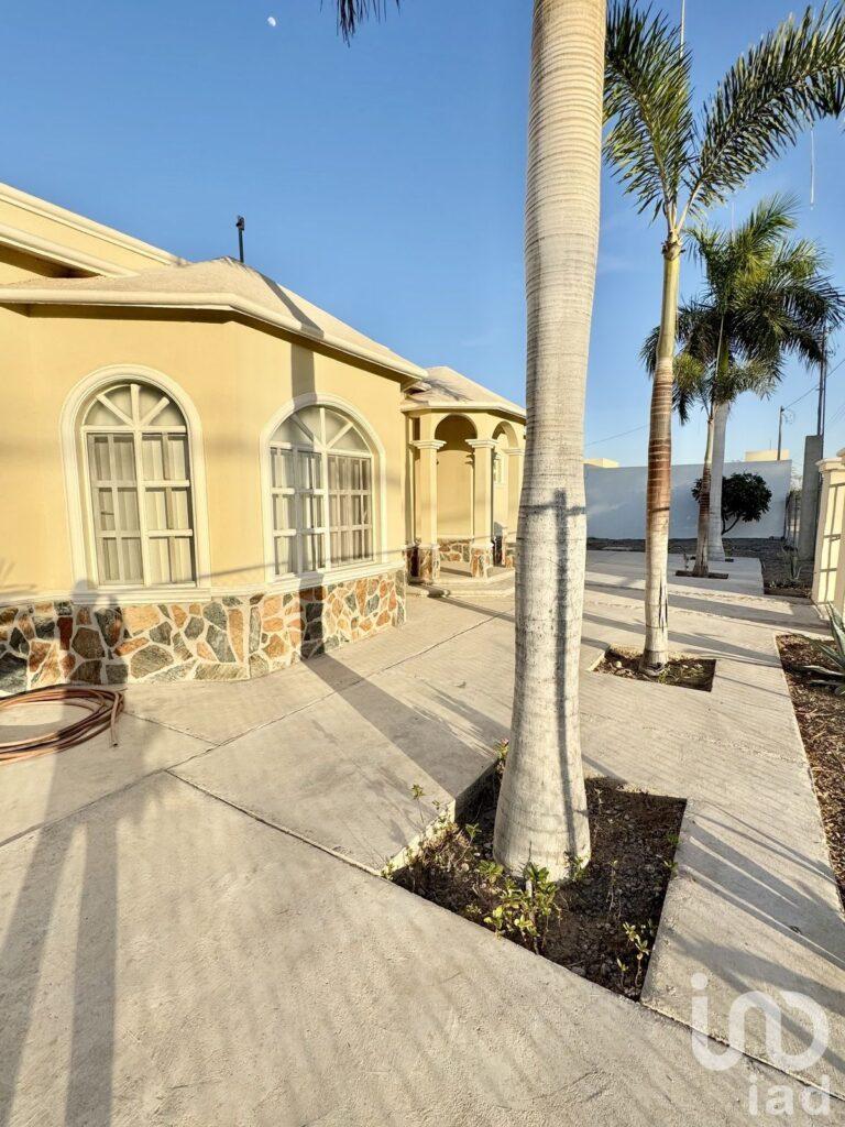 Casa BLANCA Centenario