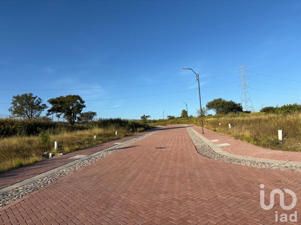 Terreno en venta escriturado en Ciudad Maderas Corregidora