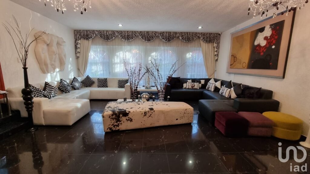 VENTA DE CASA EN JARDINES DEL PEDREGAL