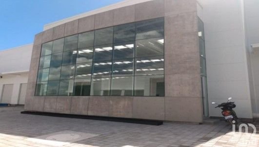 Nave Industrial en RENTA El Marques Queretaro. A 150 m de la autopista Queretaro- CDMX