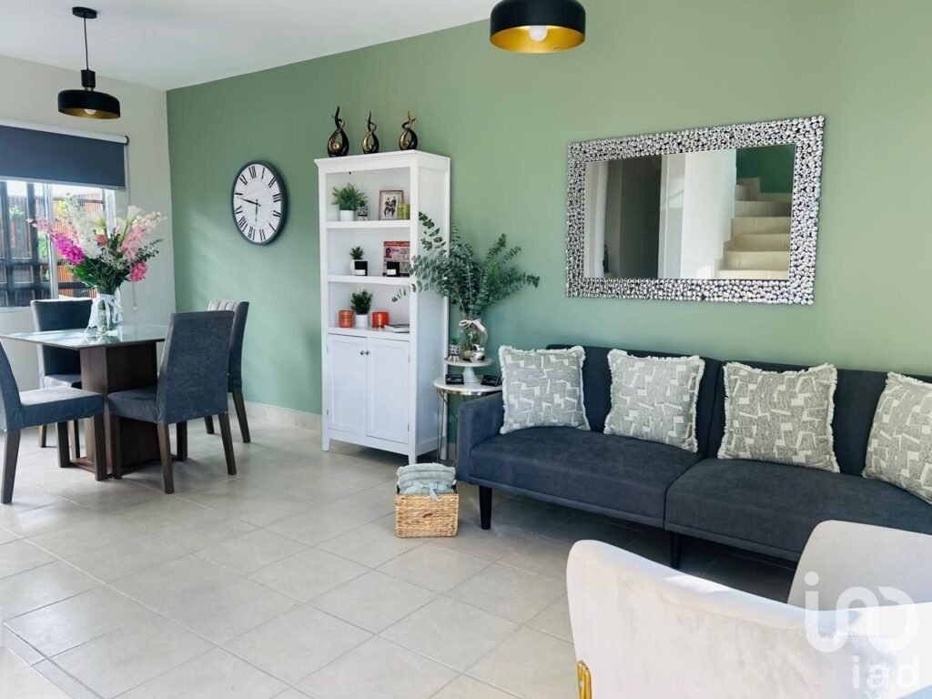 Se vende Casa con precio especial en privada Victoria Residencial, Tijuana. (#3)