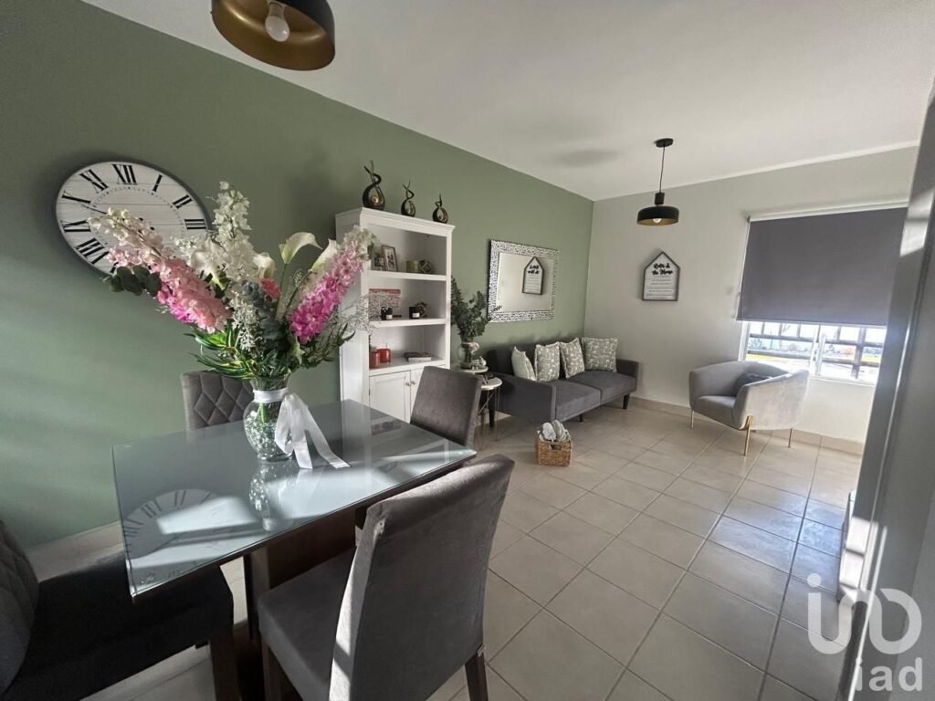 Se vende Casa con precio especial en privada Victoria Residencial, Tijuana. (#4)