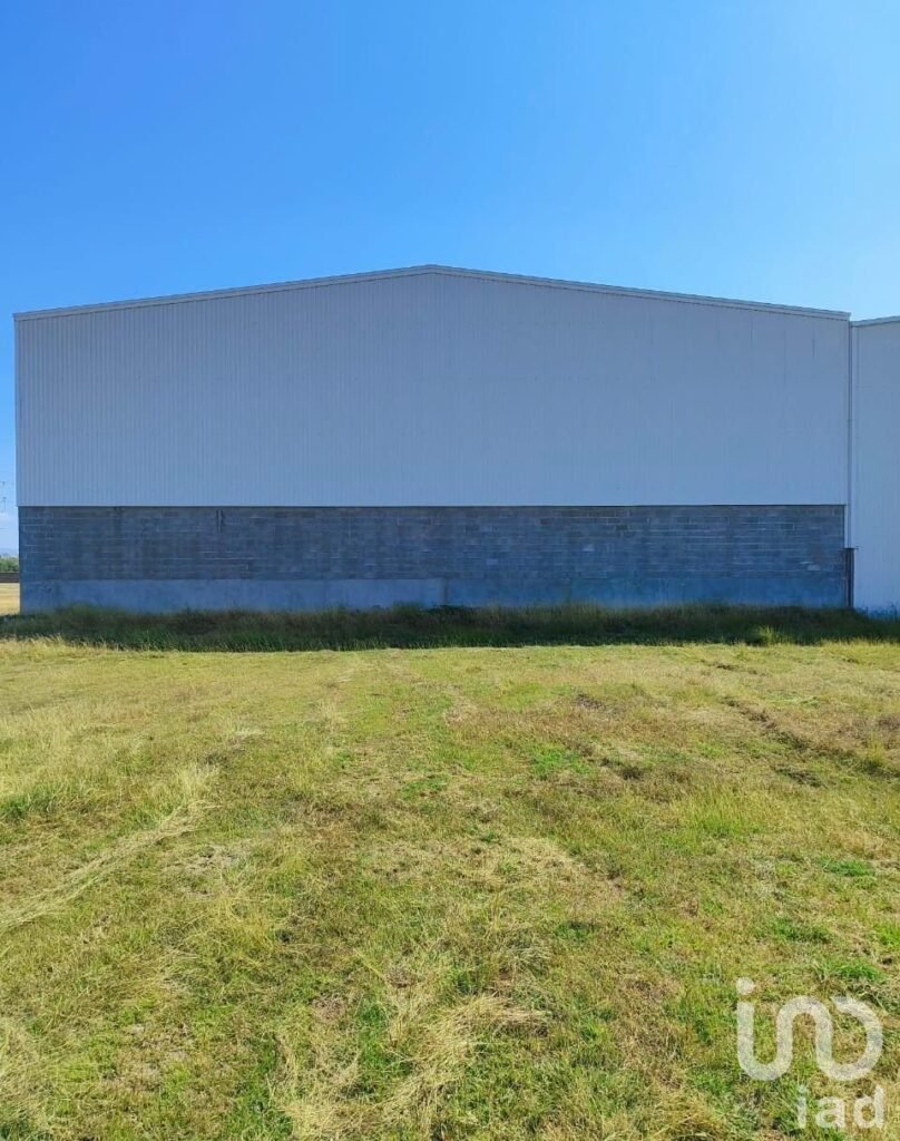 Terreno Industrial en Cluster Novotech, Silao,Gto,a pocos metros de Autopista y frente a Fipasi