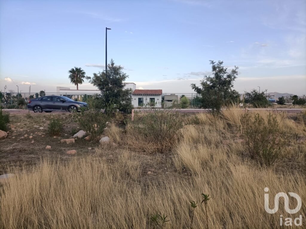 Terreno escriturado Ciudad Maderas San Luis Potosi