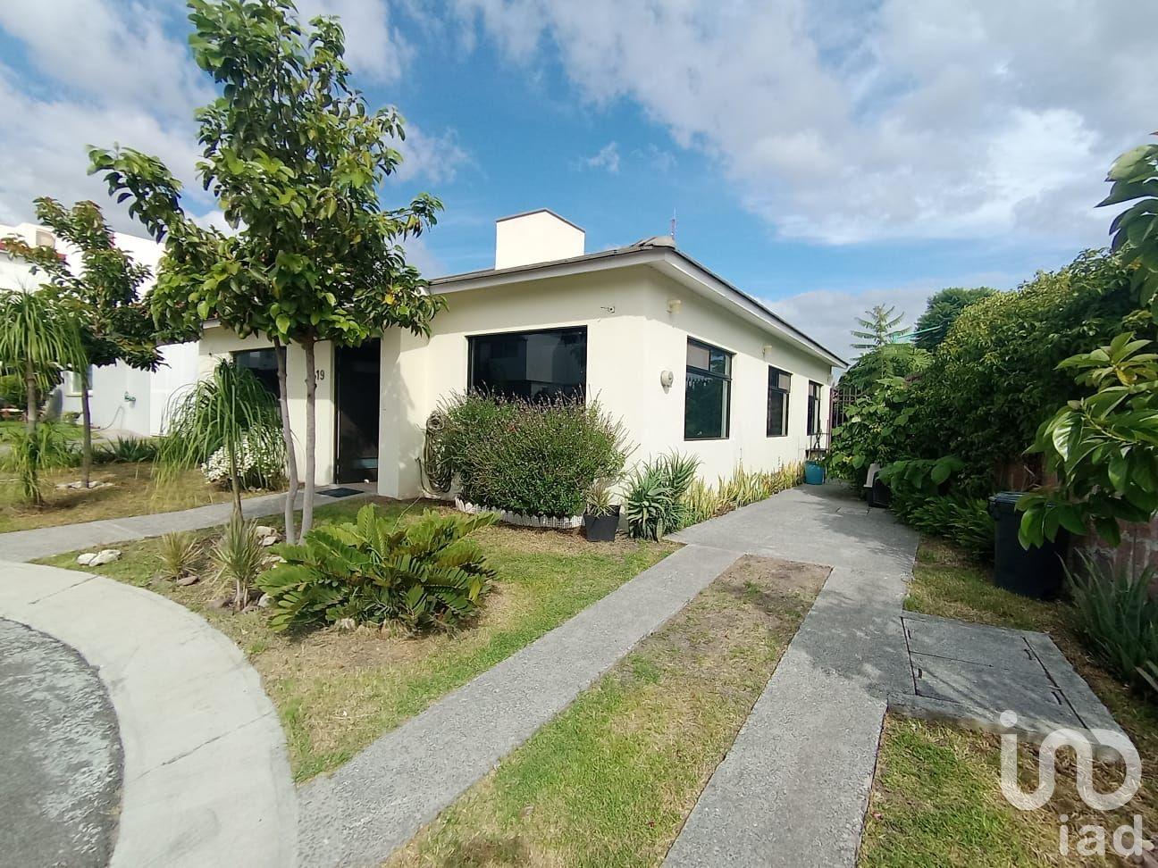 Casa de un nivel en venta en Real del Bosque, Corregidora