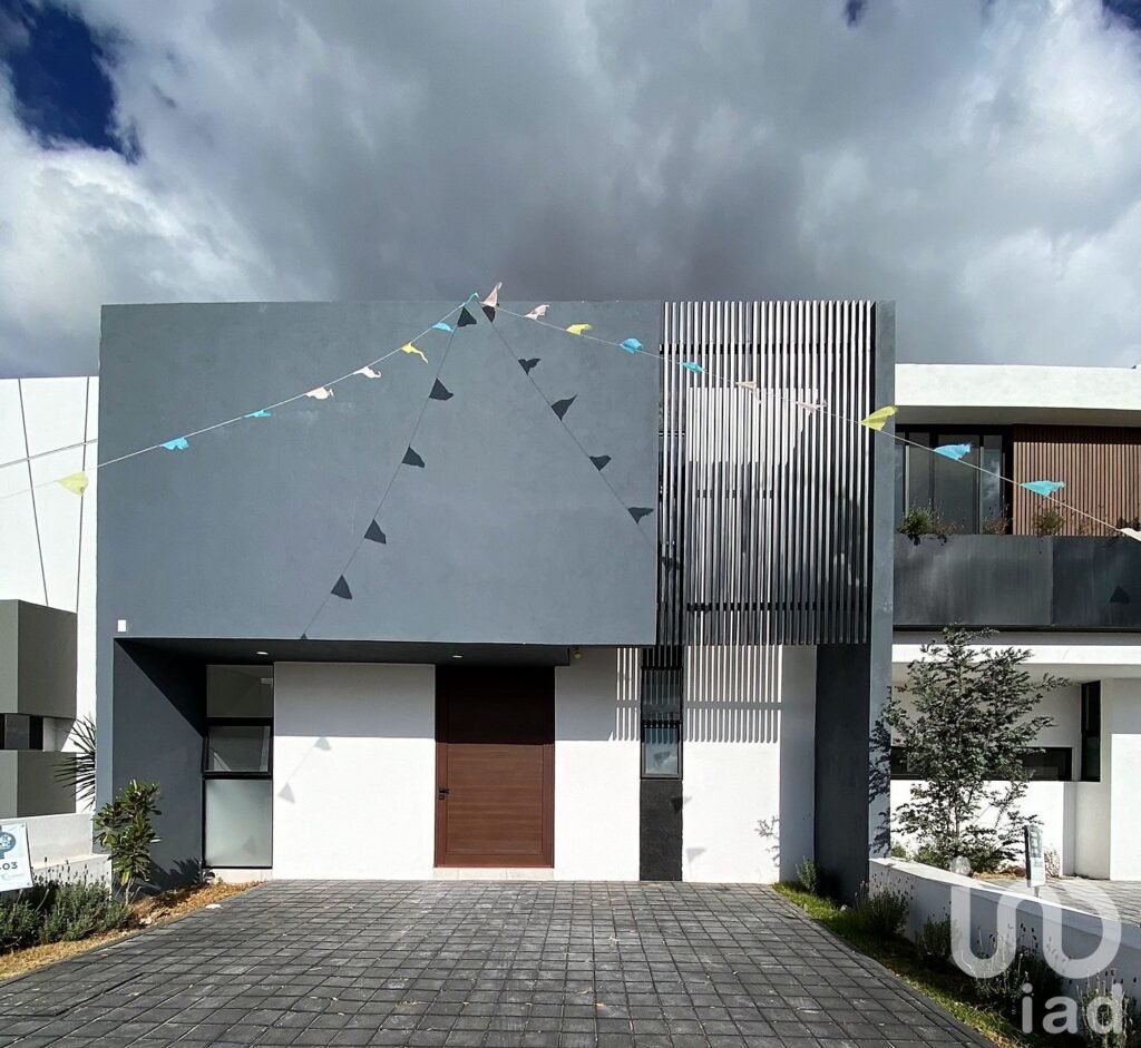 CASA EN VENTA EN EL CONDADO, CORREGIDORA QUERÉTARO