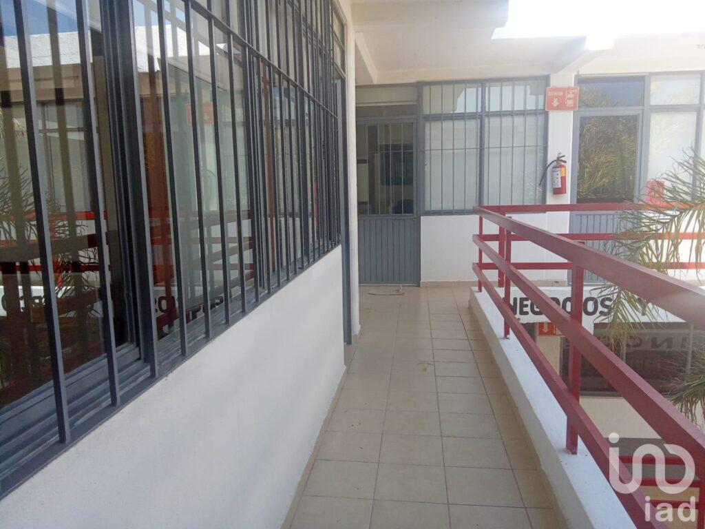 Renta de piso planta alta