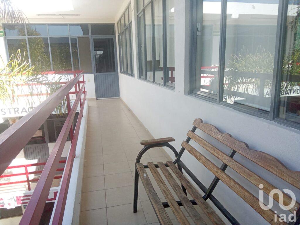 Renta de piso planta alta