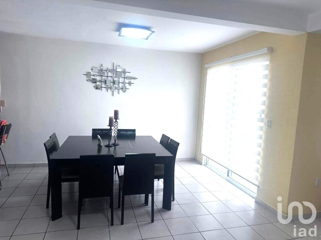 CASA EN RENTA AMUEBLADA EN PRIVADAS MACTUMATZA, AL SUR PTE DE TUXTLA
