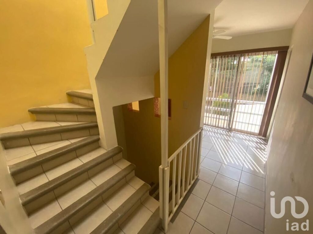 CASA EN RENTA AMUEBLADA EN PRIVADAS MACTUMATZA, AL SUR PTE DE TUXTLA