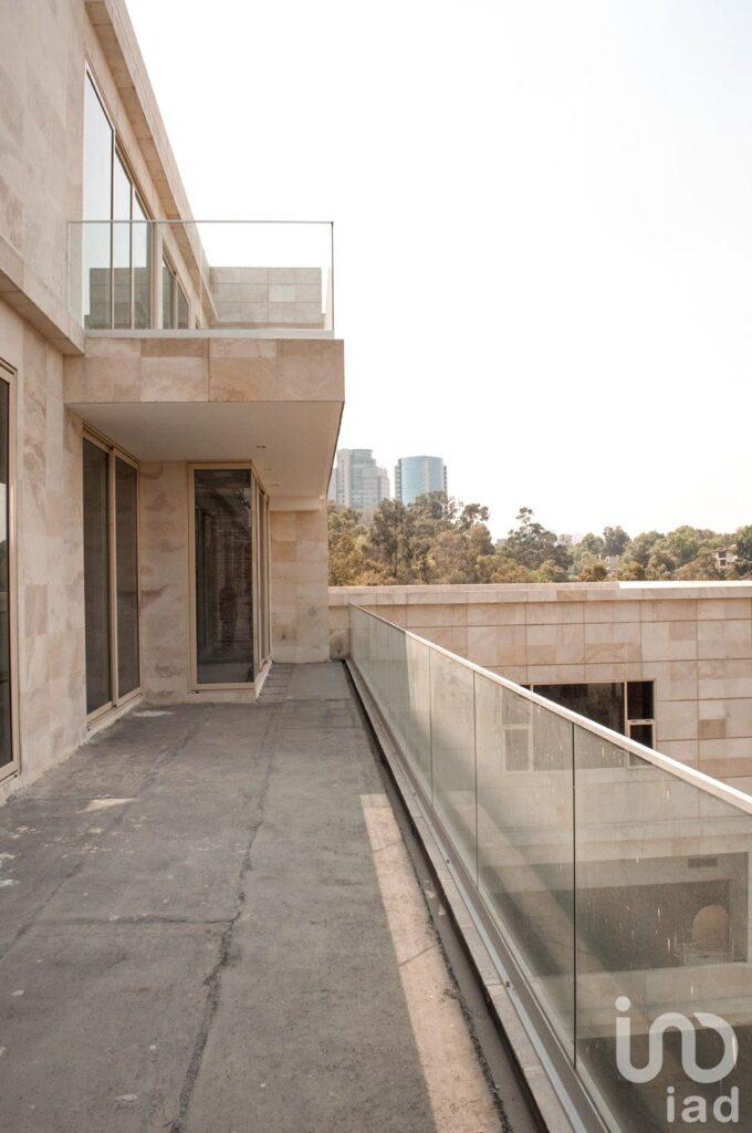 Venta Exclusivo en Lomas Altas, diseño Girault, vista espectacular Core & Shell crea tu propio lujo.