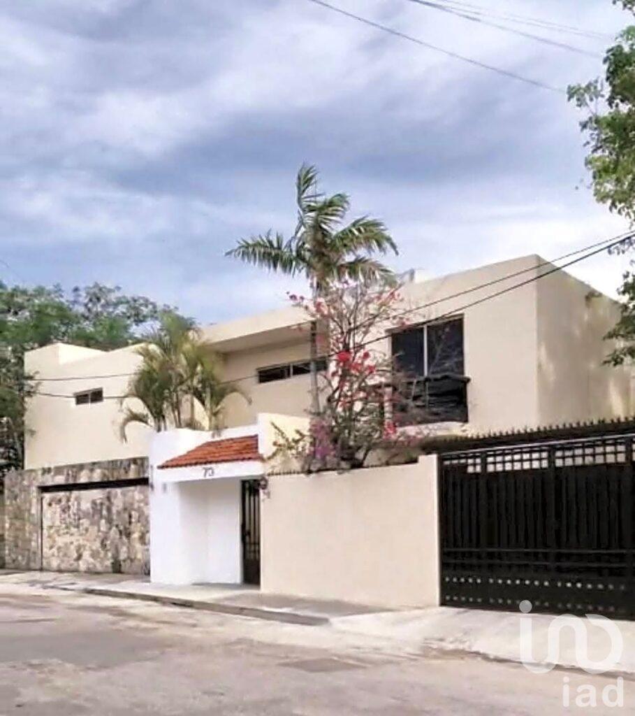 HERMOSA Y AMPLIA CASA EN VENTA EN CHUBURNA, MERIDA YUCATAN