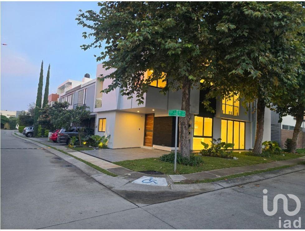 CASA EN VENTA EN SOLARES RESIDENCIAL SANTILLANA – ZAPOPAN