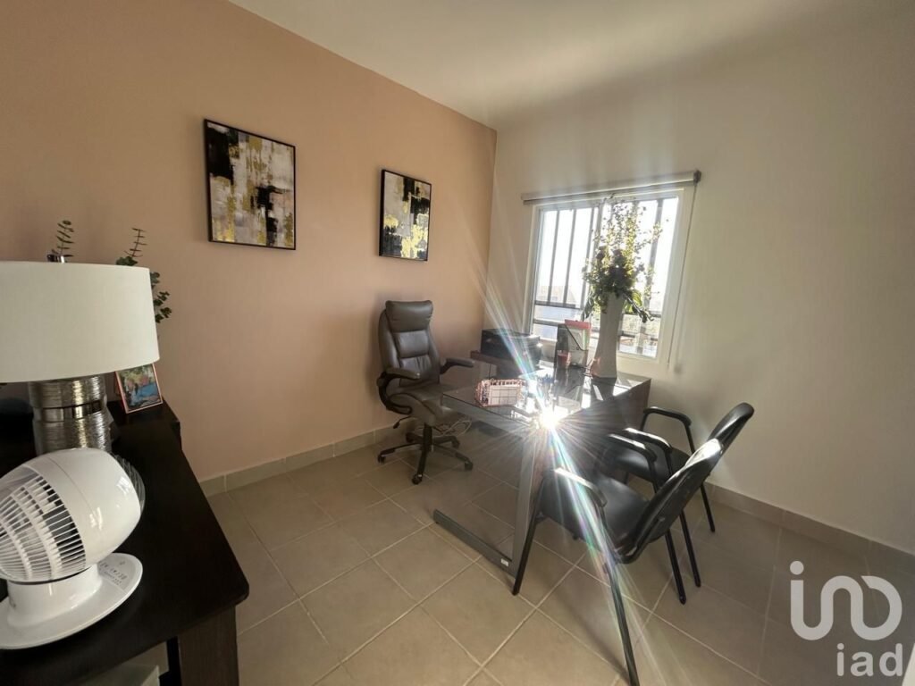 Se vende Casa con precio especial en privada Victoria Residencial, Tijuana. (#9)