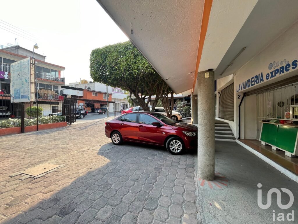 VENTA PLAZA COMERCIAL EN FRACC VILLAS DEL DESCANSO EN JIUTEPEC; MORELOS
