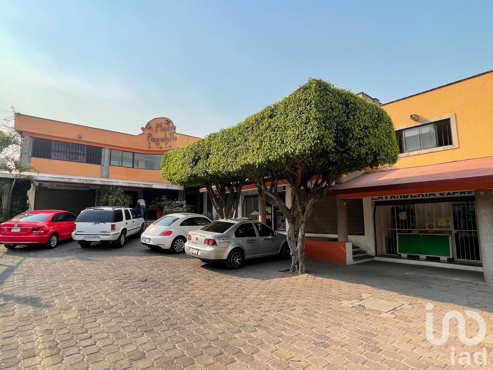 VENTA PLAZA COMERCIAL EN FRACC VILLAS DEL DESCANSO EN JIUTEPEC; MORELOS