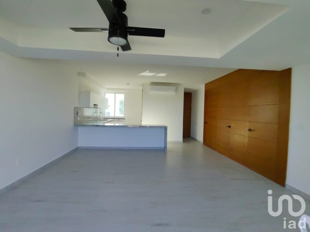 VENDO CONDOMINIO NUEVO EN AV. BONAMPAK FRENTE A PUERTO CANCUN, CANCUN, Q.ROO