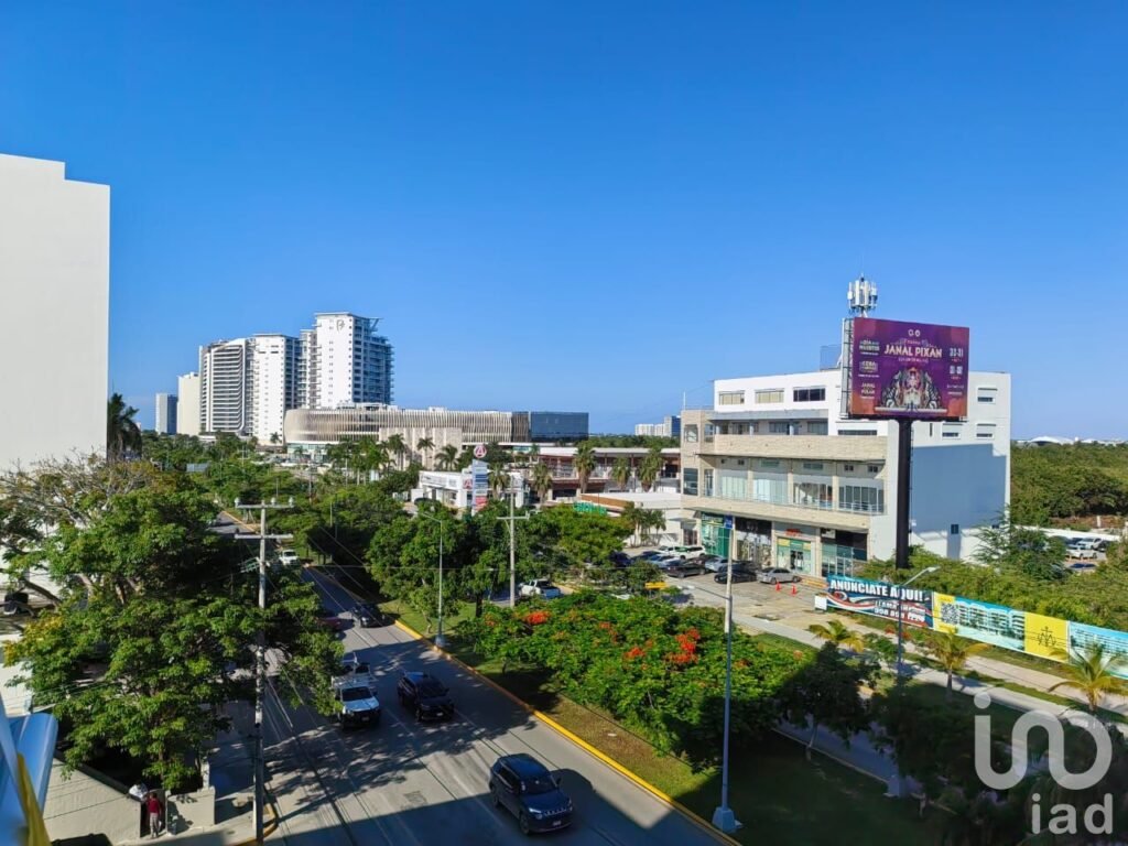 VENDO CONDOMINIO NUEVO EN AV. BONAMPAK FRENTE A PUERTO CANCUN, CANCUN, Q.ROO