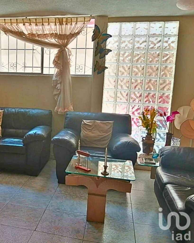 Casa en venta, Ignacio López Rayón 1223, Col. Universidad, Toluca, México.