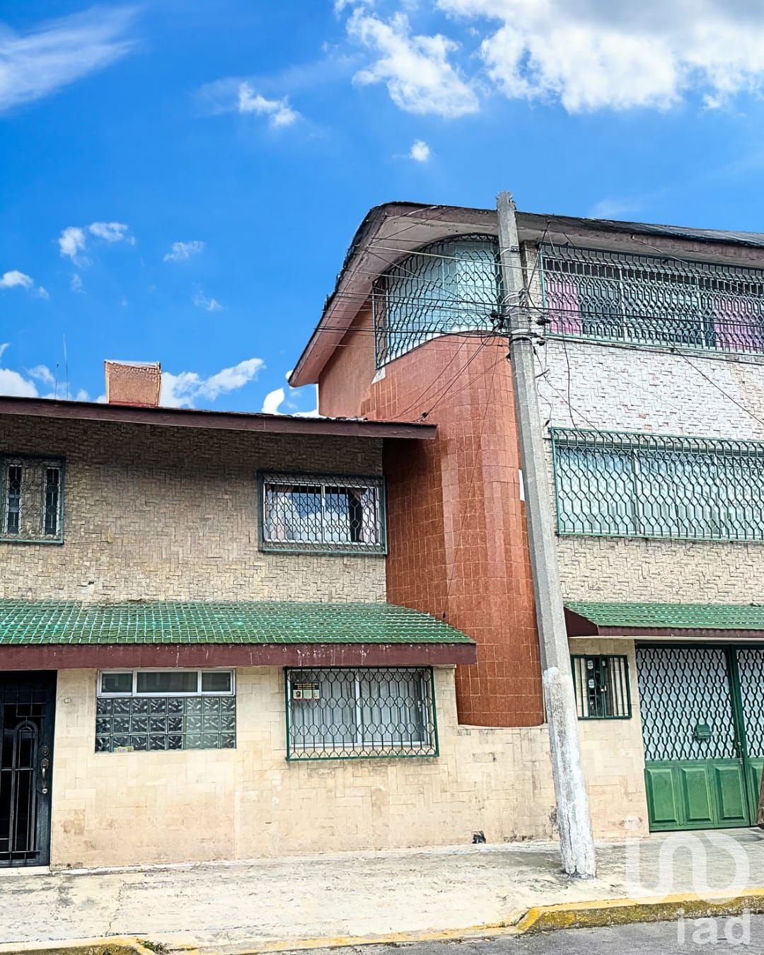 Casa en venta, Ignacio López Rayón 1223, Col. Universidad, Toluca, México. Casa en venta, Ignacio López Rayón 1223, Col. Universidad, Toluca, México.