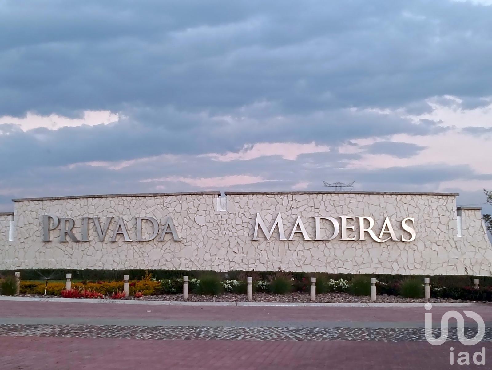 TERRENO EN VENTA CD MADERAS CORREGIDORA PRIVADA PEÑON CAROBA TERRENO EN VENTA CD MADERAS CORREGIDORA PRIVADA PEÑON CAROBA