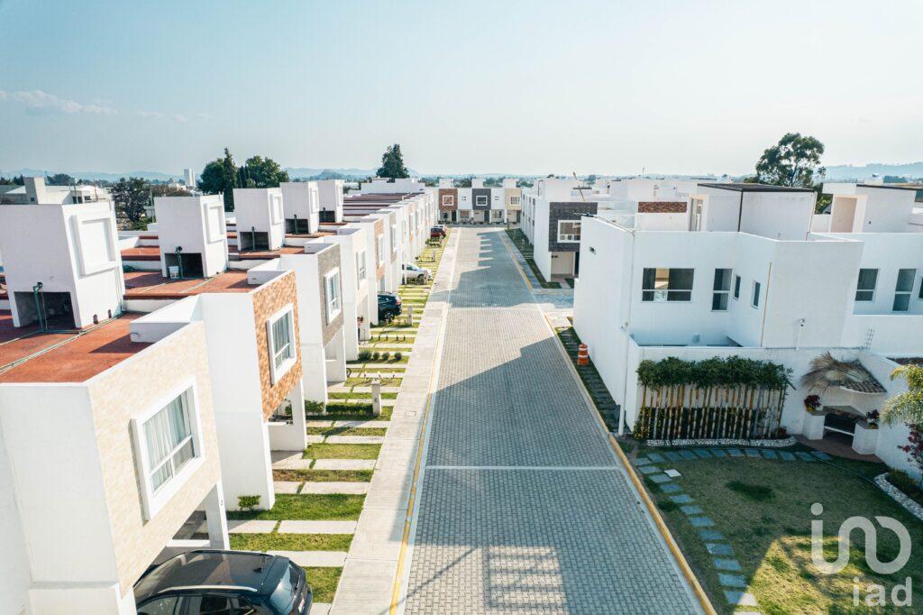 Casa nueva en venta en Cuautlancingo – 3 recámaras, jardín y fraccionamiento cerrado