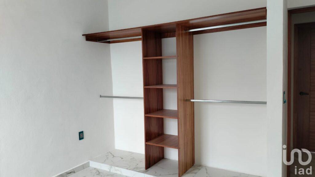 Casa en Venta en Villas Diamante cerca de Av Pablo Silva