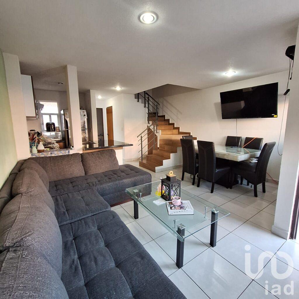 VENTA CASA QUINTA CANTERA ZONA ALTOZANO MORELIA FRENTE AL AREA VERDE