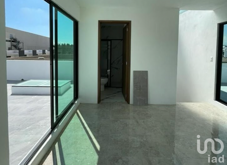 Casa en preventa en San Andrés Cholula. Residencial con alberca y vistas al volcán.