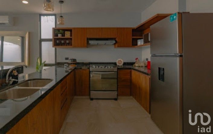 Venta de casa en privada en Conkal, Yucatán.