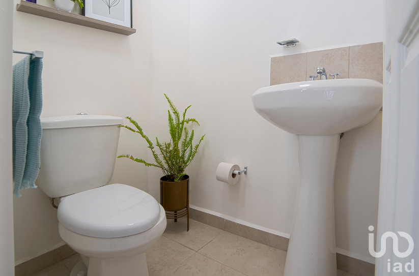 Casa con Recamara en Planta Baja en El Marqués Qro. C.P. 76245