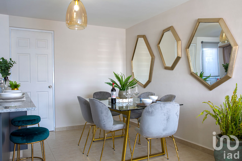 Casa con Recamara en Planta Baja en El Marqués Qro. C.P. 76245