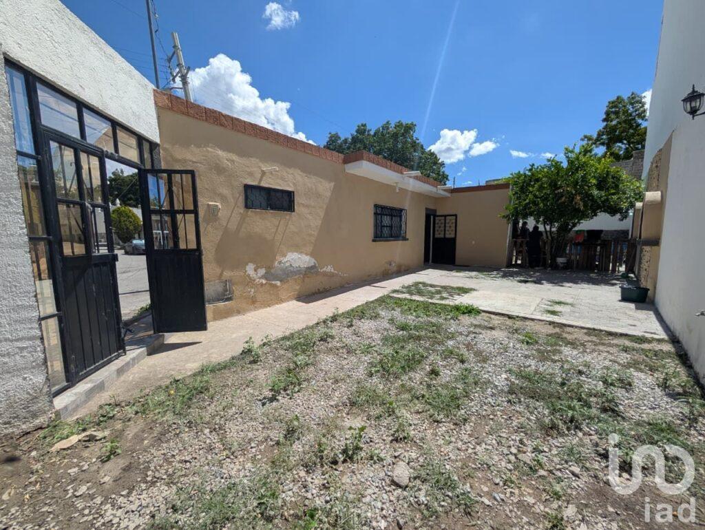 Casa en zona Centro Parras